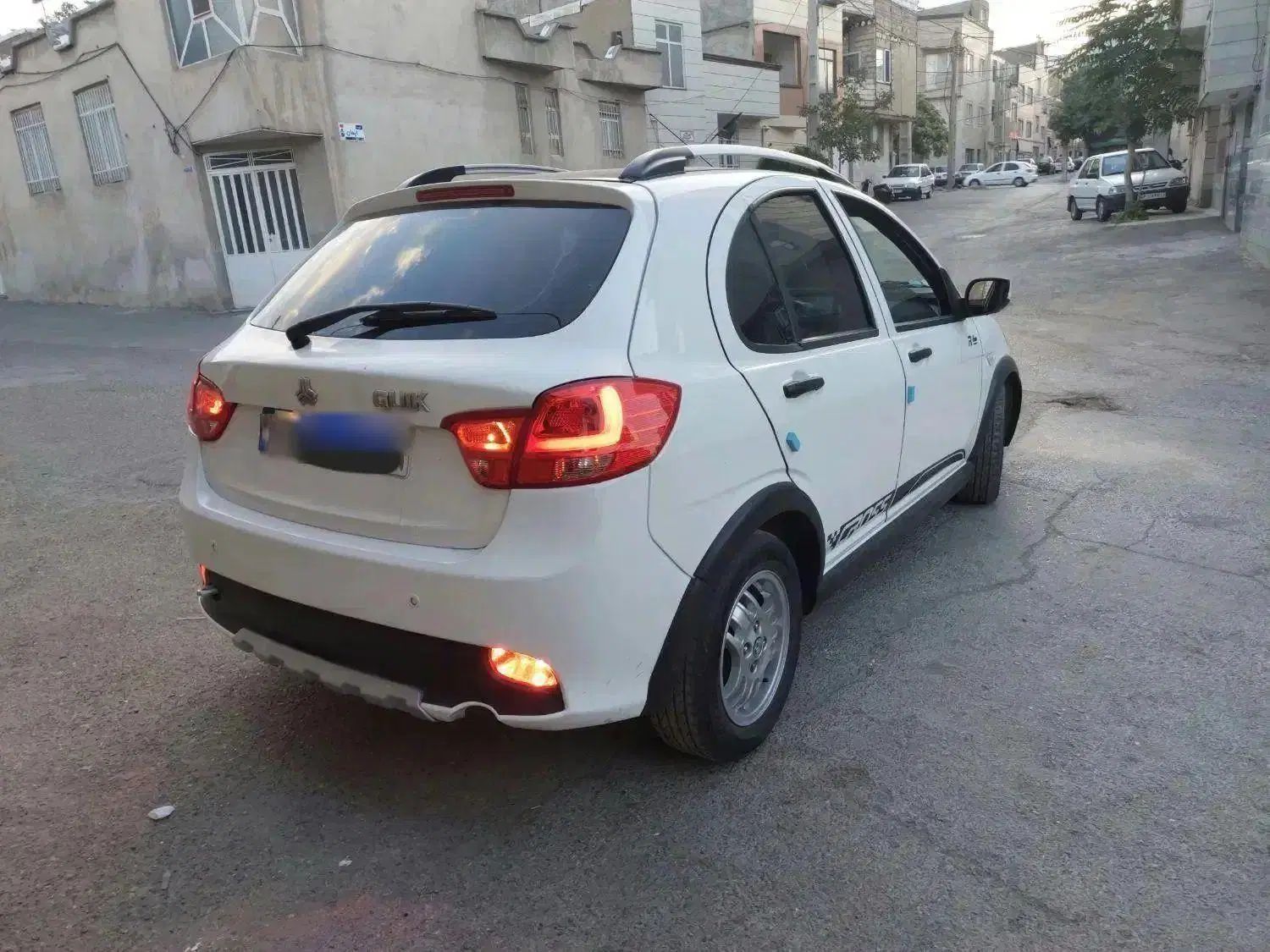 خودرو کوییک، R آگهی ann_19903710