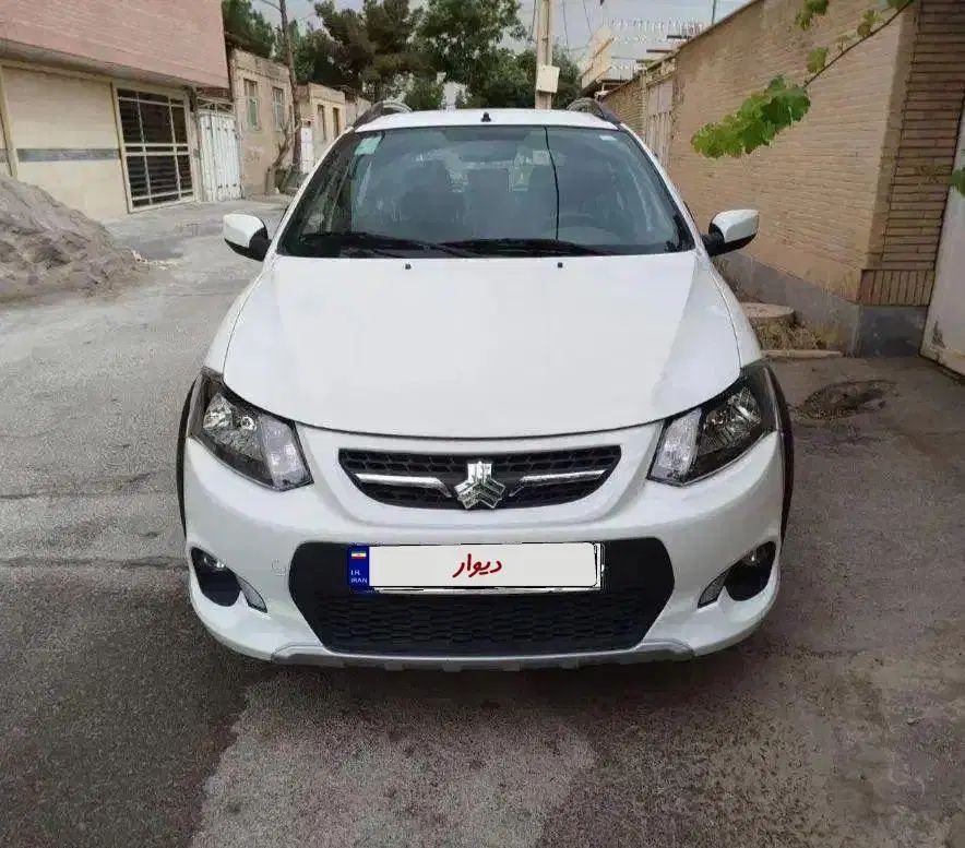 خودرو کوییک، معمولی آگهی ann_19903754