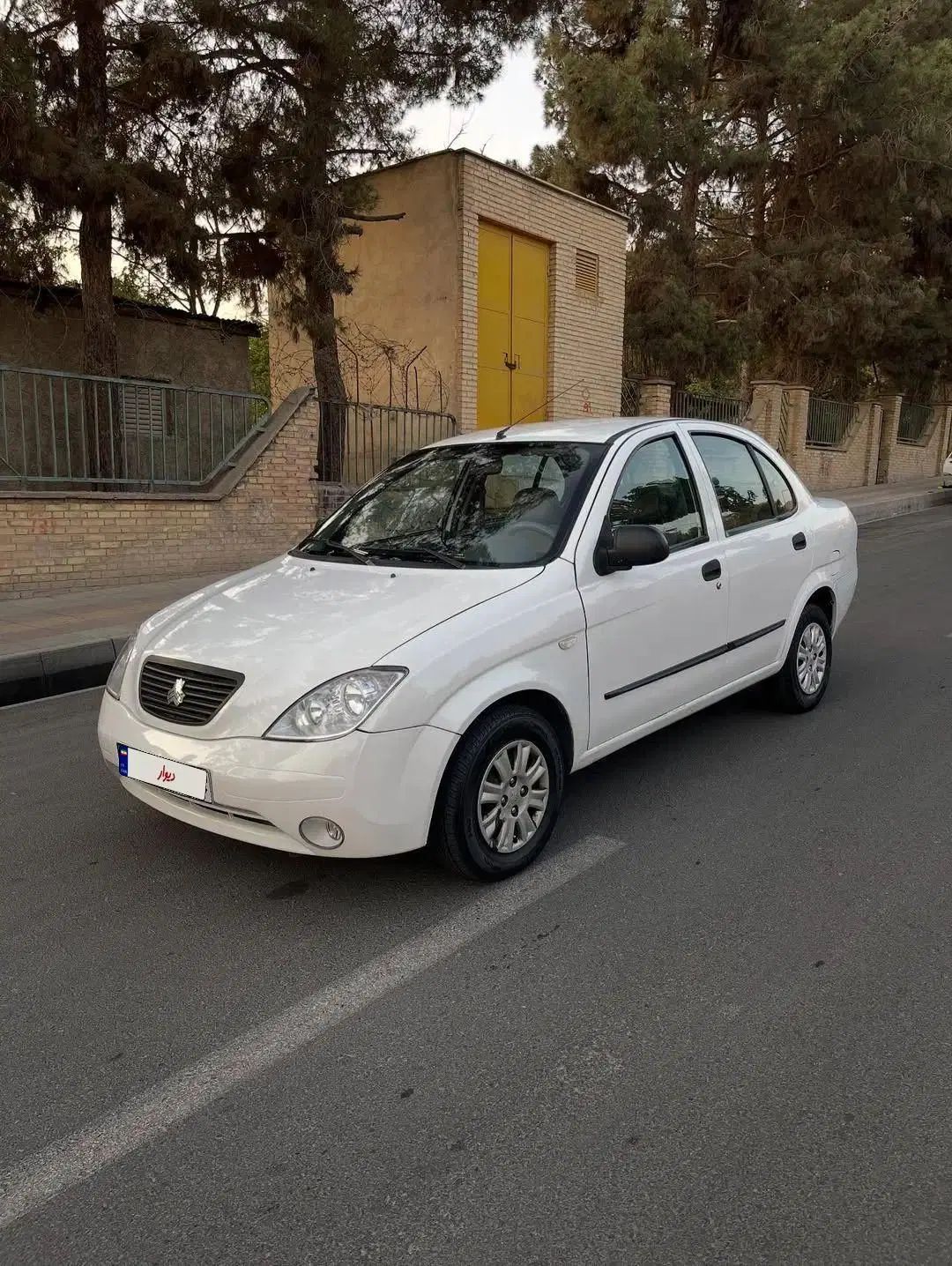 تیبا صندوق دار SX - 1392
