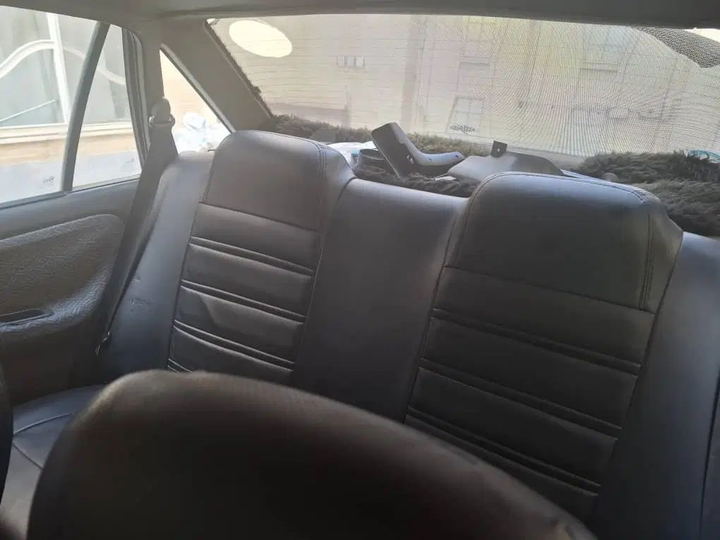 دوو سیلو سدان - 1377