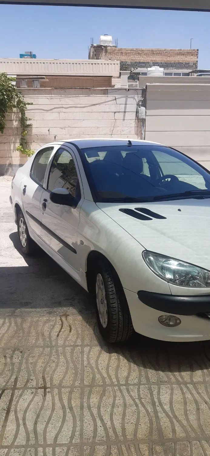 پژو ۲۰۶ صندوق دار v8 - 1396