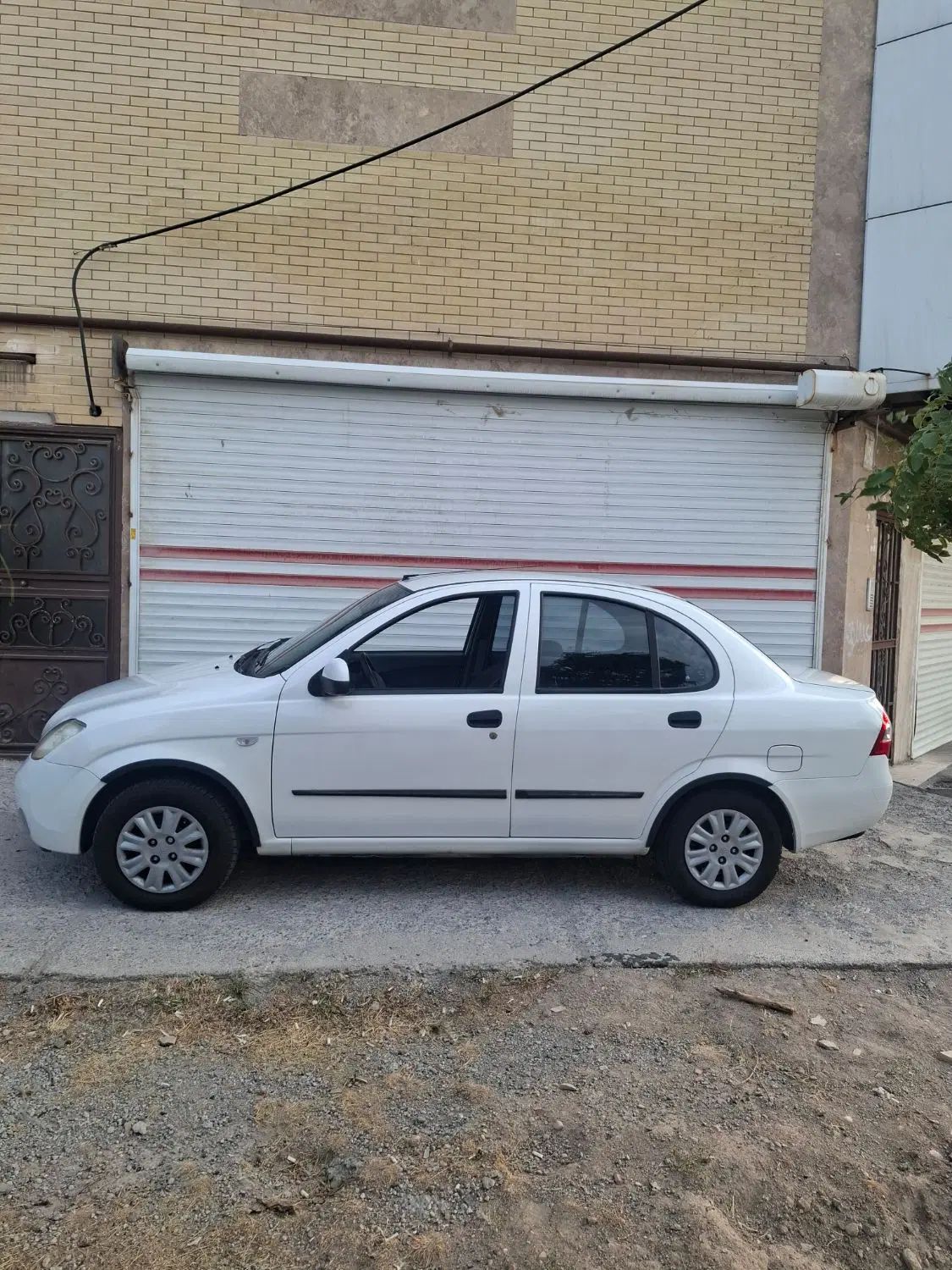 تیبا صندوق دار SX - 1400