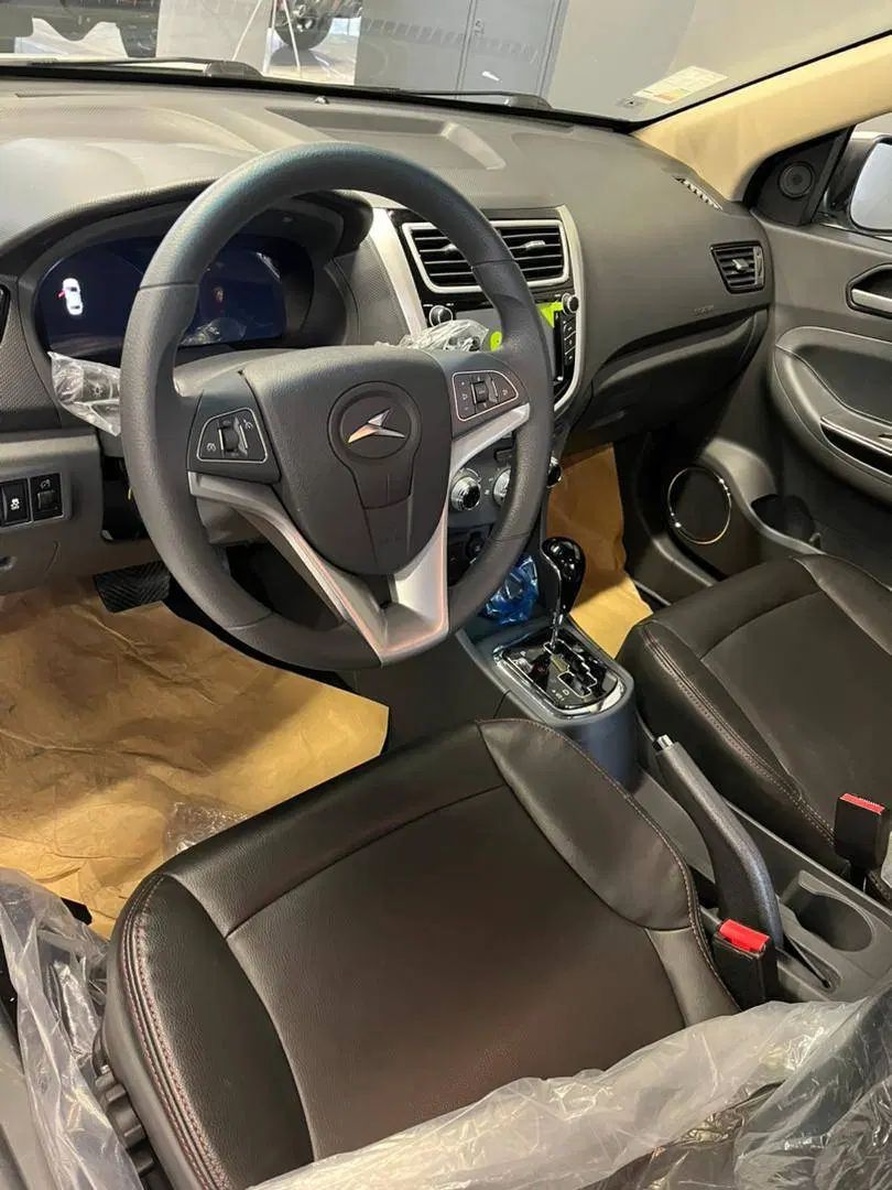 جک J4 اتوماتیک ساده - 1404