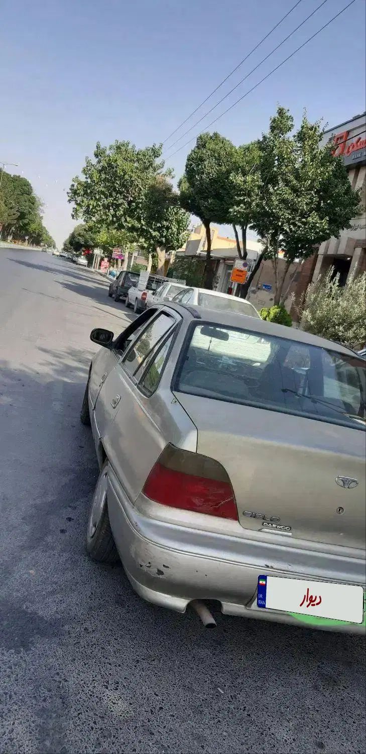 دوو سیلو سدان - 1381