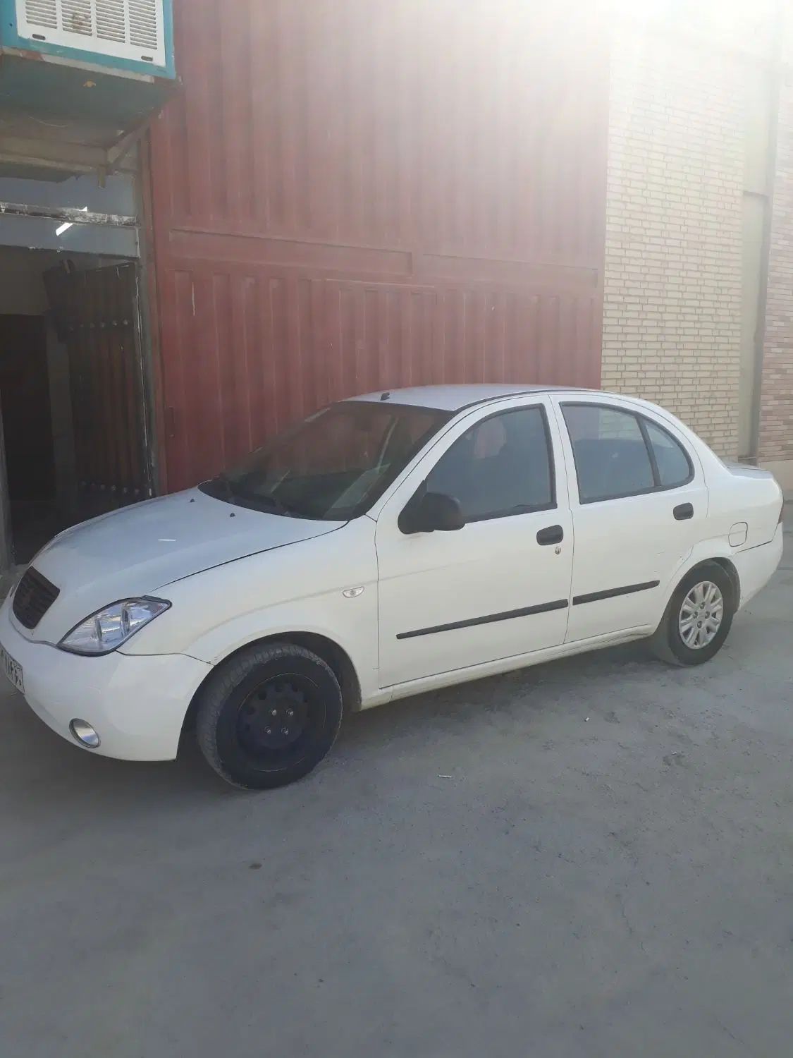 تیبا صندوق دار SX - 1400