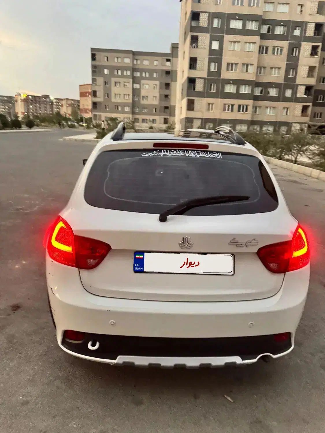 خودرو کوییک، R آگهی ann_19904625