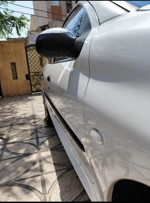 پژو ۲۰۶ صندوق دار v8 - 1393