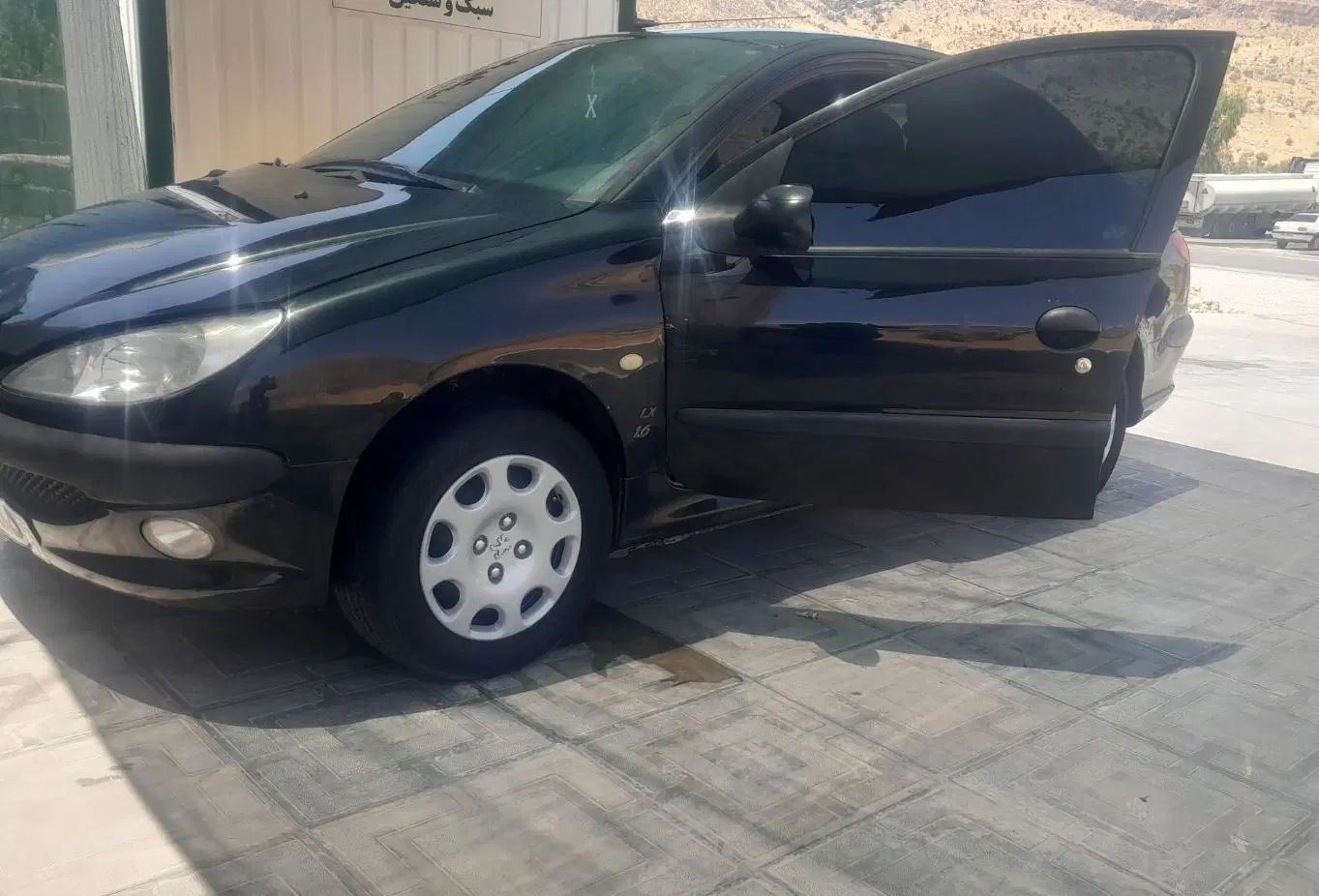 پژو ۲۰۶ صندوق دار v8 - 1393