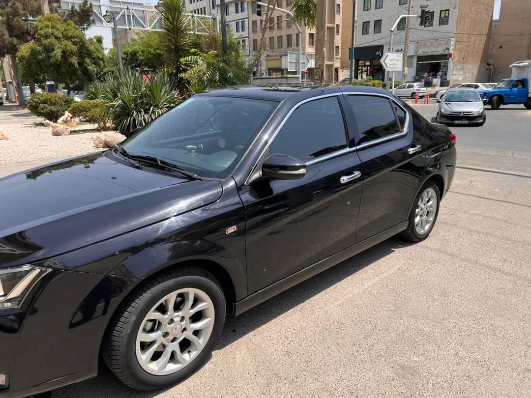 دنا پلاس توربو 6 دنده - 1401
