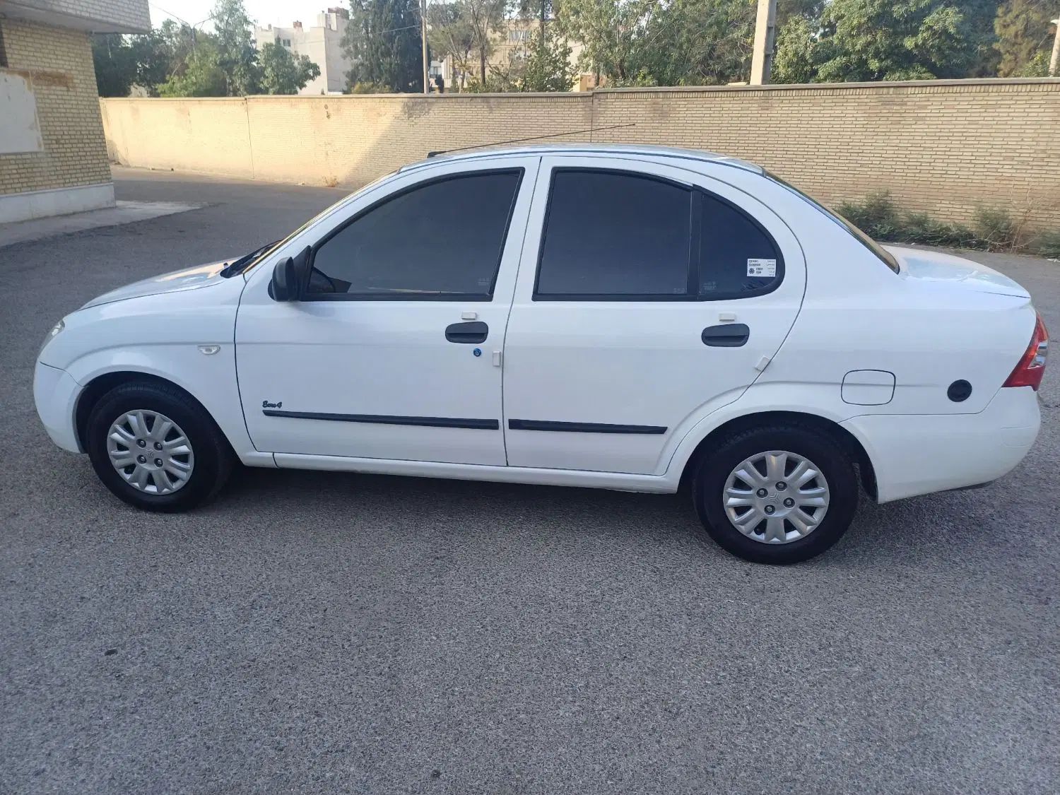 تیبا صندوق دار SX - 1398
