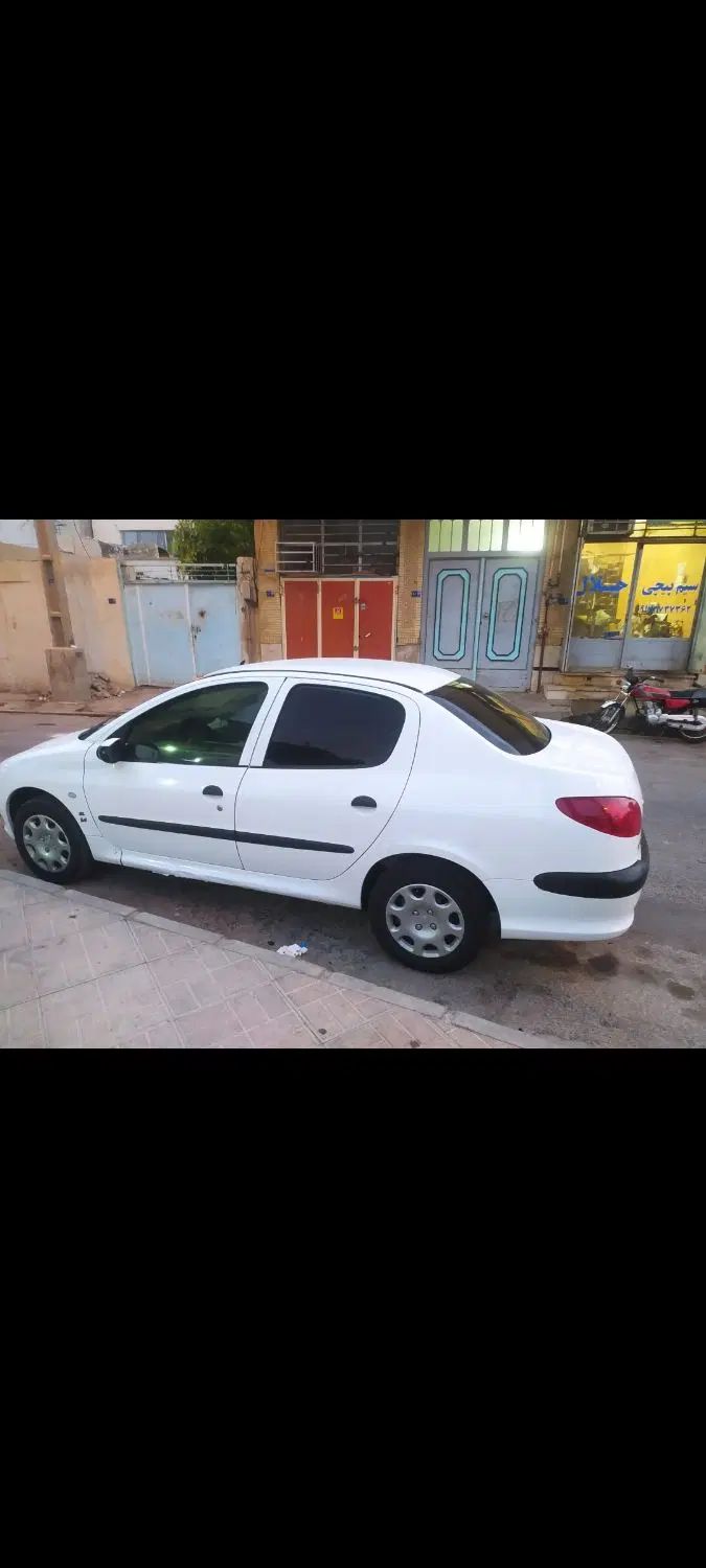 پژو ۲۰۶ صندوق دار v20 - 1389
