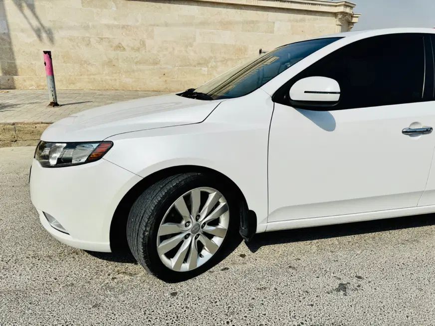 کیا سراتو 2.0 لیتر اتوماتیک GT لاین - 2012