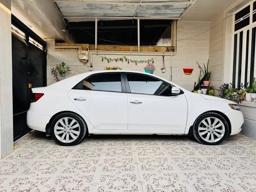 کیا سراتو 2.0 لیتر اتوماتیک GT لاین - 2012