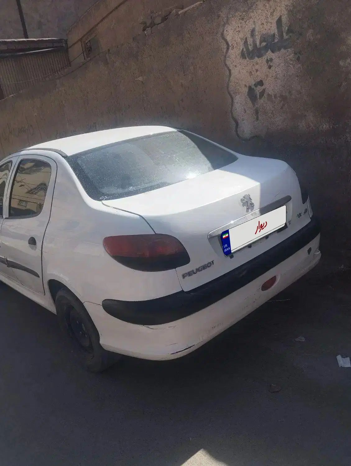 پژو ۲۰۶ صندوق دار v8 - 1392