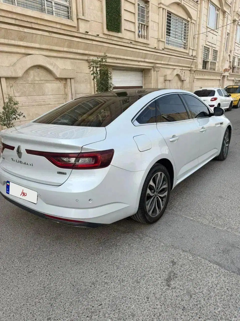خودرو رنو، تالیسمان آگهی ann_19905588