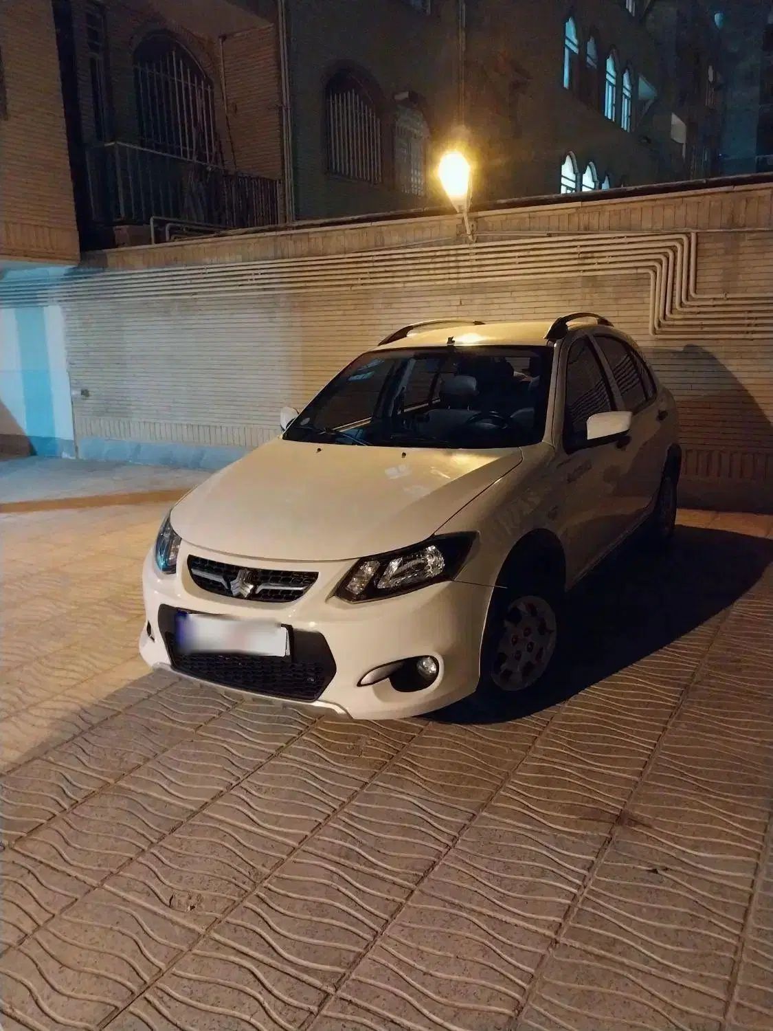 خودرو کوییک، معمولی آگهی ann_19905668