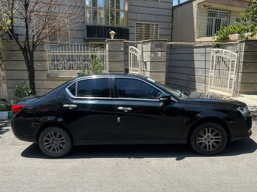 دنا پلاس تیپ ۲ سانروف ۴ ایربگ - 1400