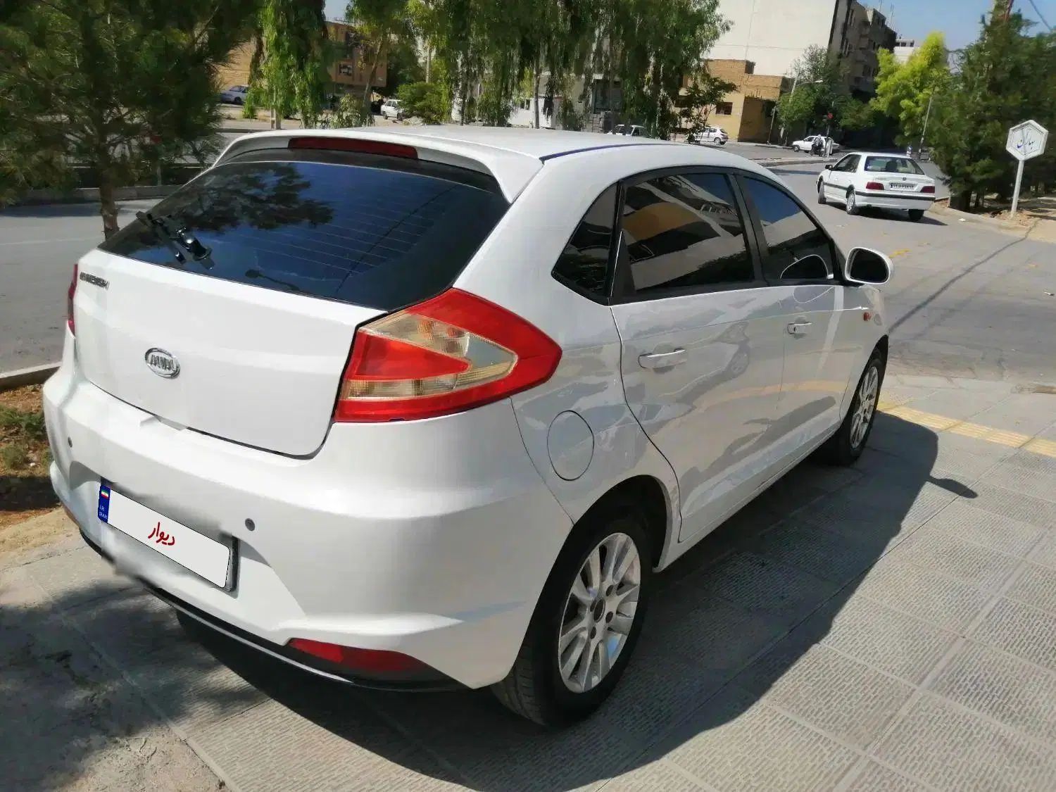 ام وی ام 315 هاچ بک ساده دنده ای - 1394