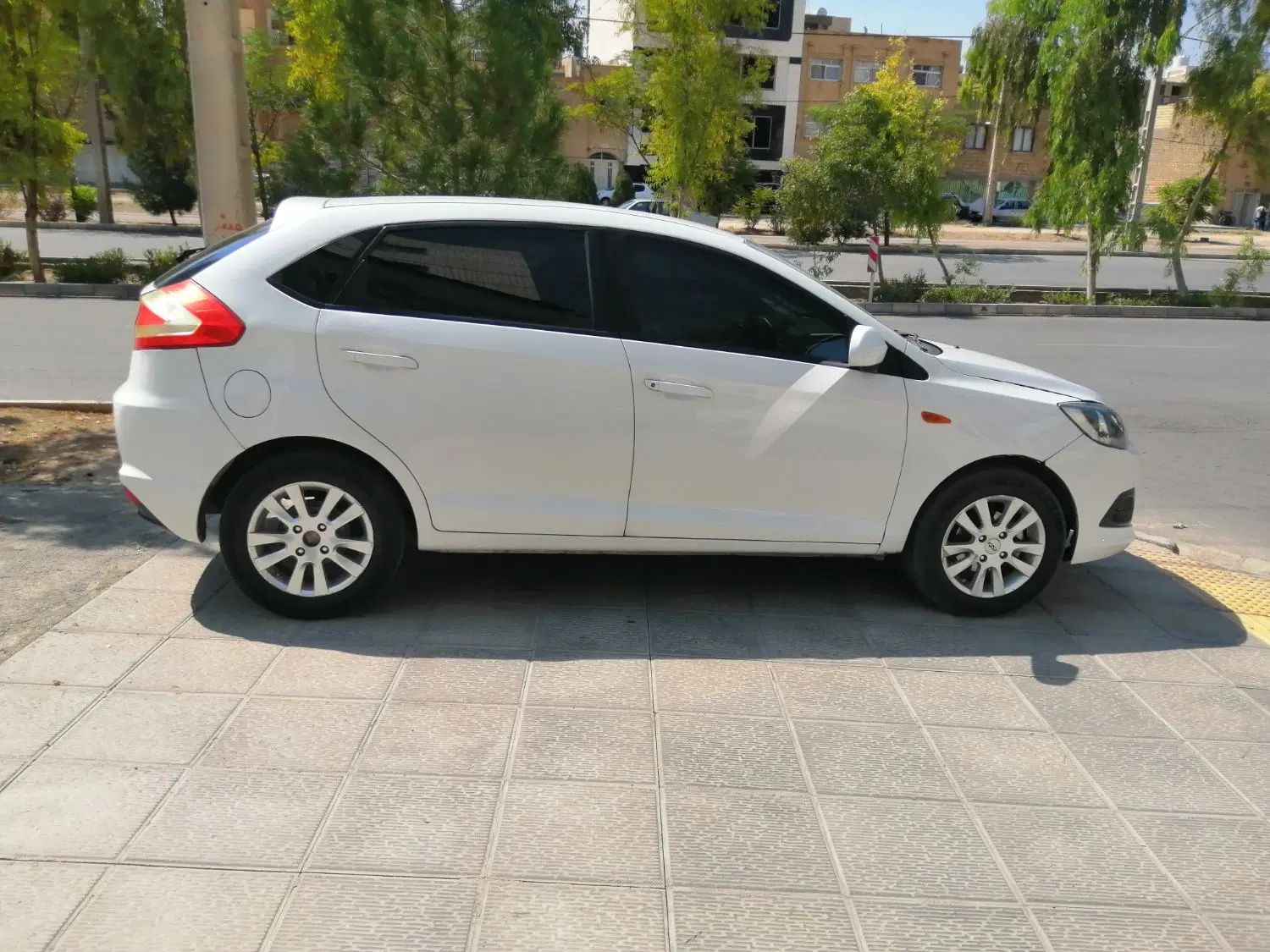 ام وی ام 315 هاچ بک ساده دنده ای - 1394