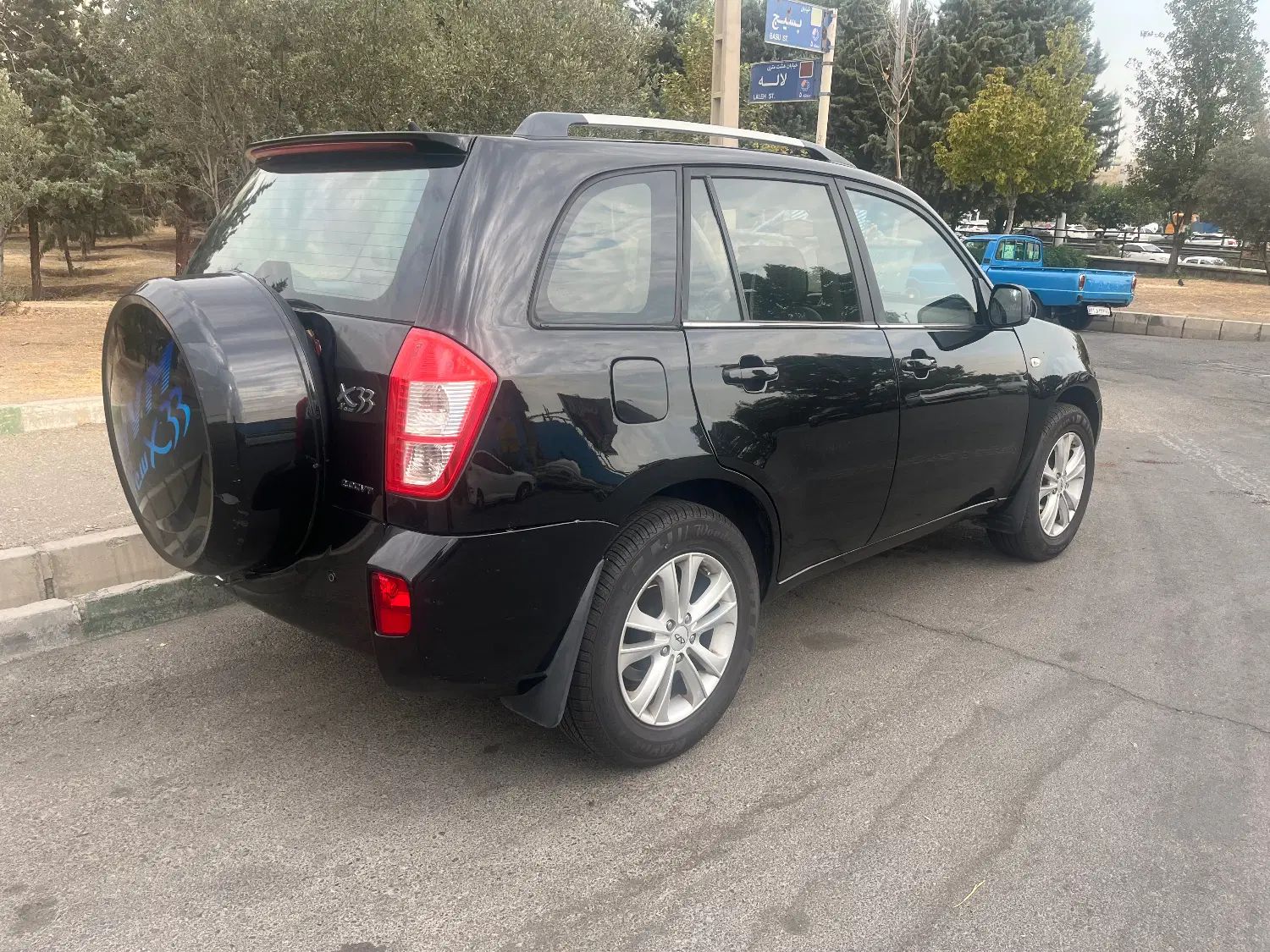 خودرو ام وی ام، X33 آگهی ann_19905995