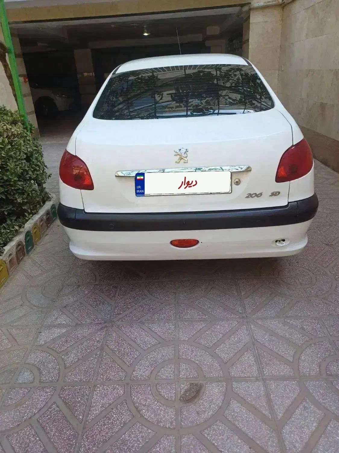پژو ۲۰۶ صندوق دار v8 - 1395