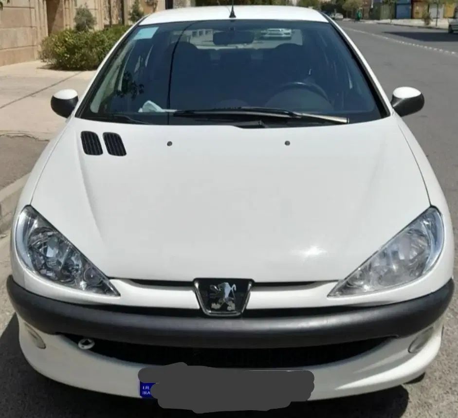 پژو ۲۰۶ صندوق دار v8 - 1397