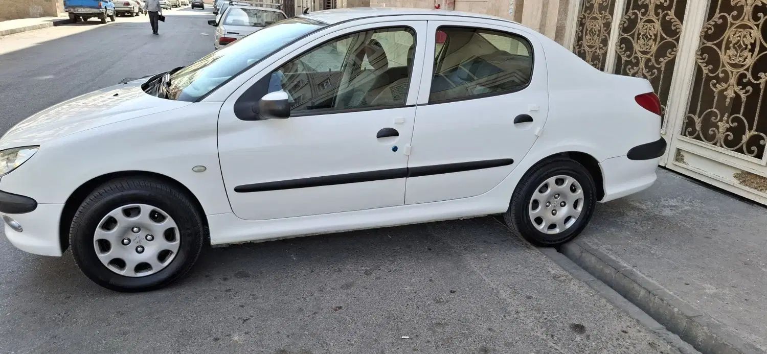 پژو ۲۰۶ صندوق دار v8 - 1394