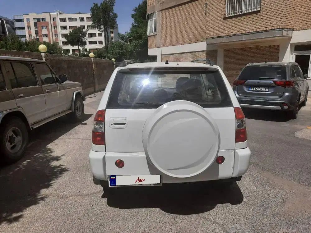 ام وی ام X33 دنده‌ای ساده - 1391