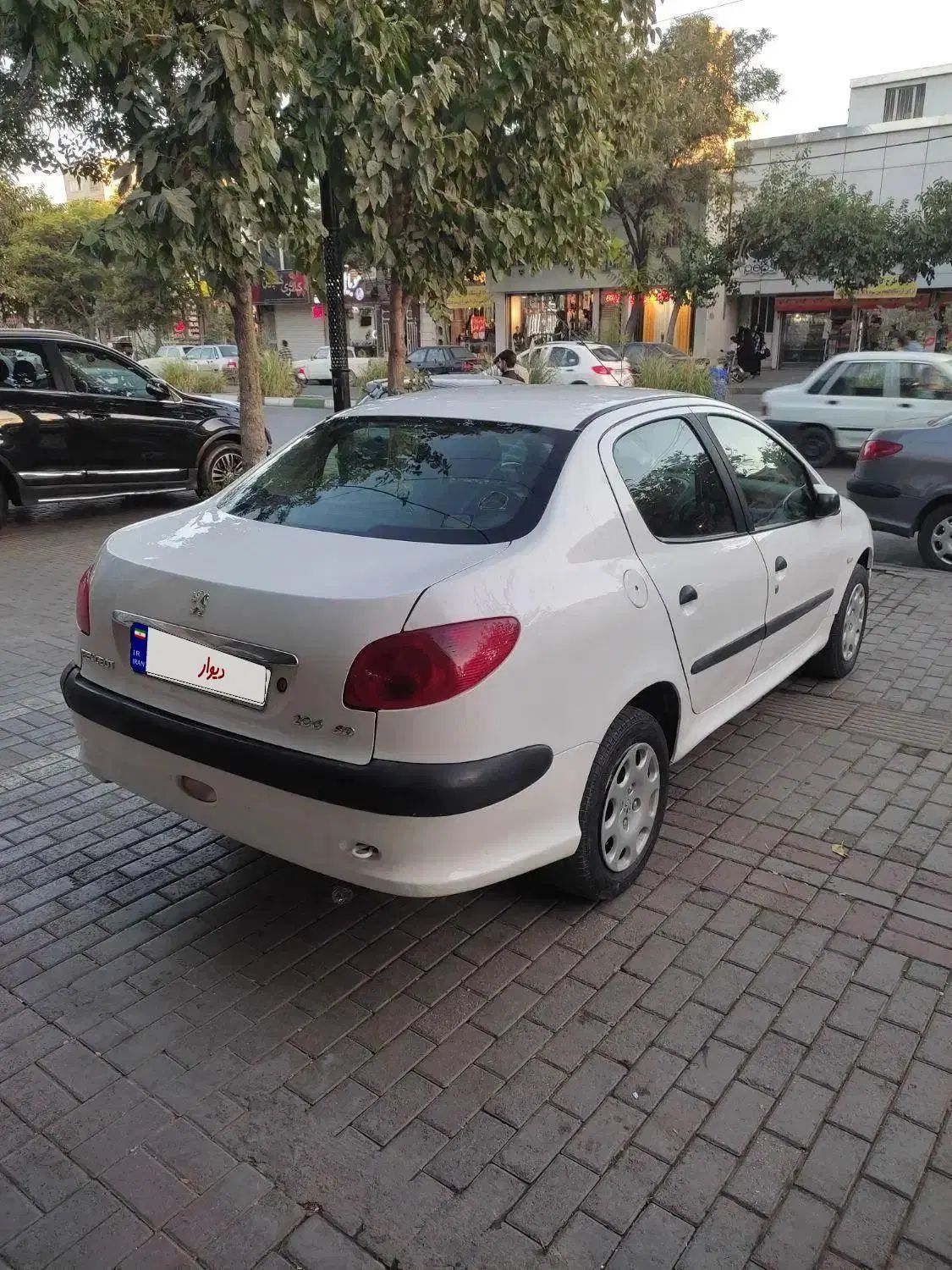 پژو ۲۰۶ صندوق دار v20 - 1390