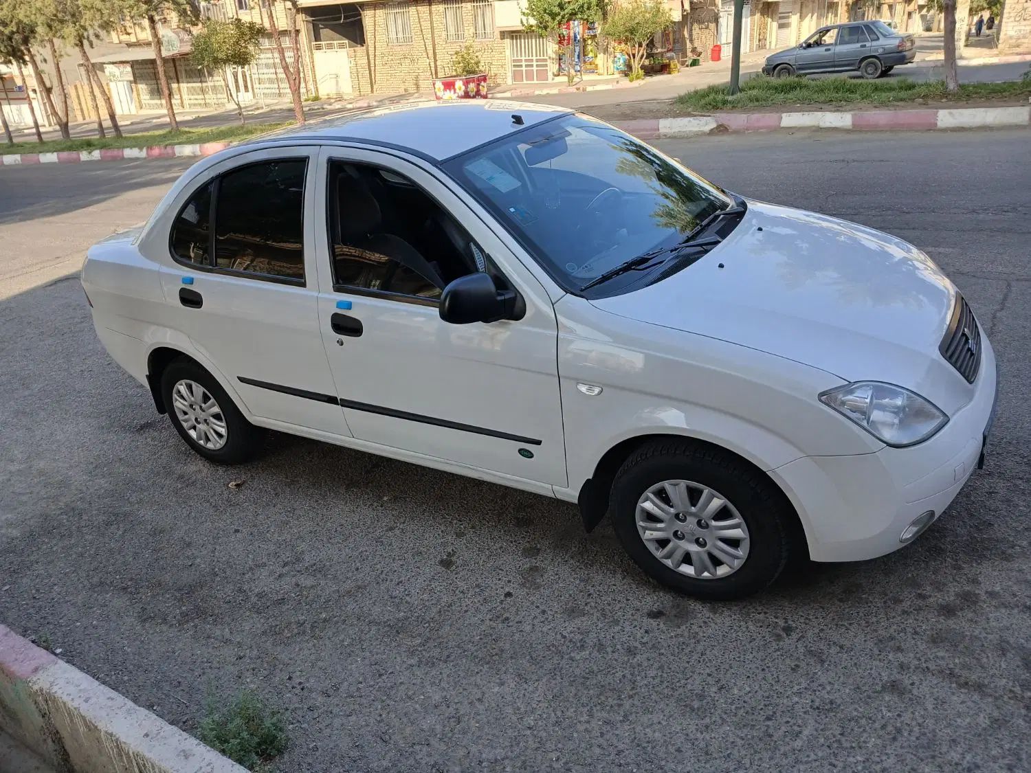 تیبا صندوق دار SX - 1396