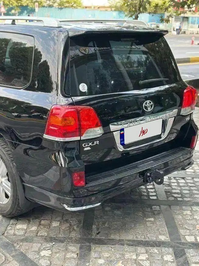 تویوتا لندکروز VXR نسل ۵ - 2013
