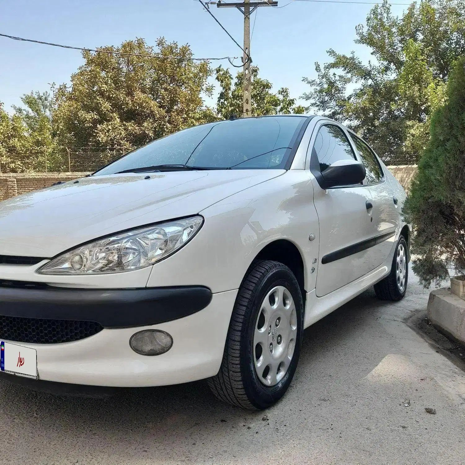 پژو ۲۰۶ صندوق دار v8 - 1395