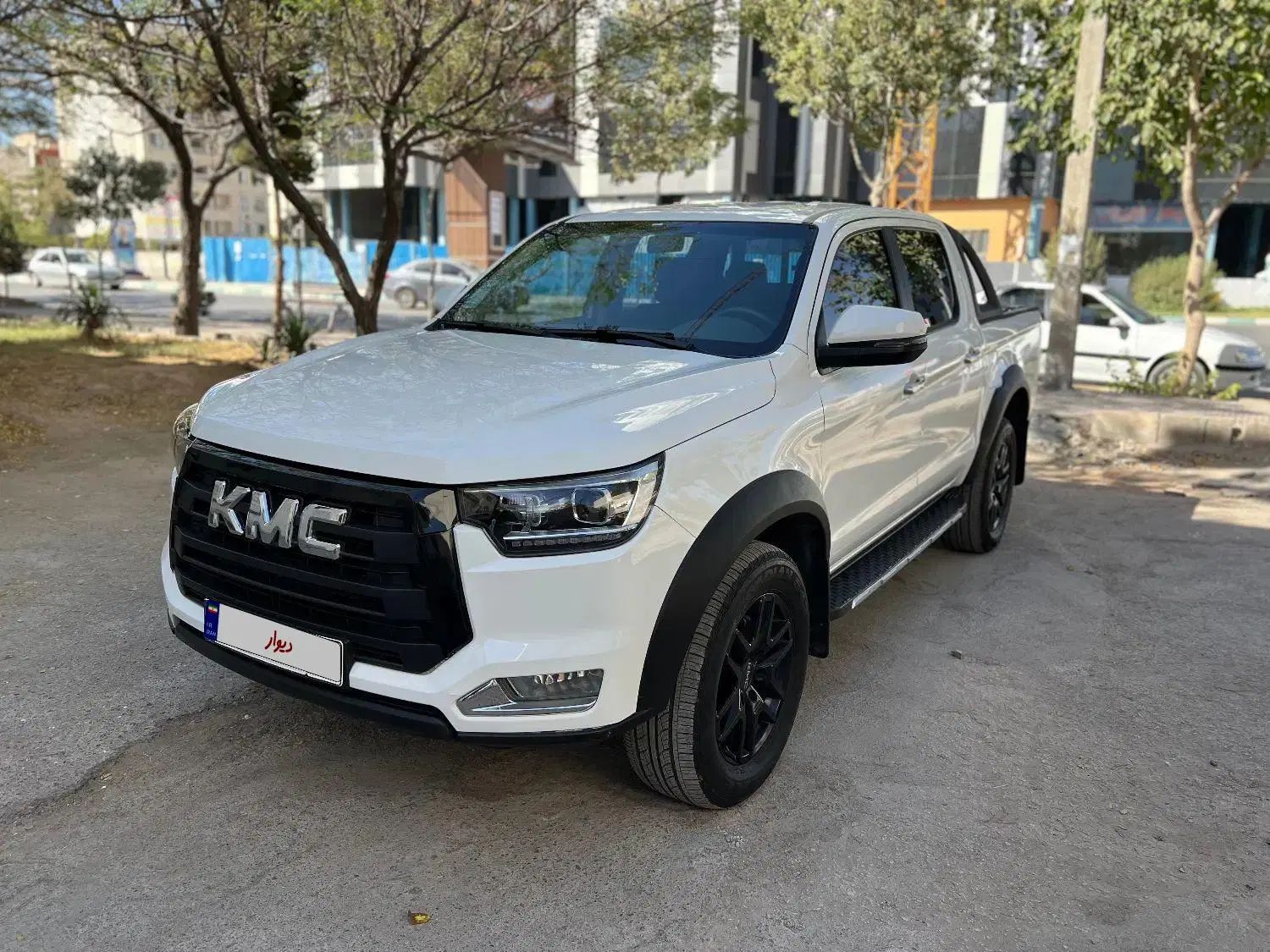 خودرو کی ام سی، T8 آگهی ann_19907501