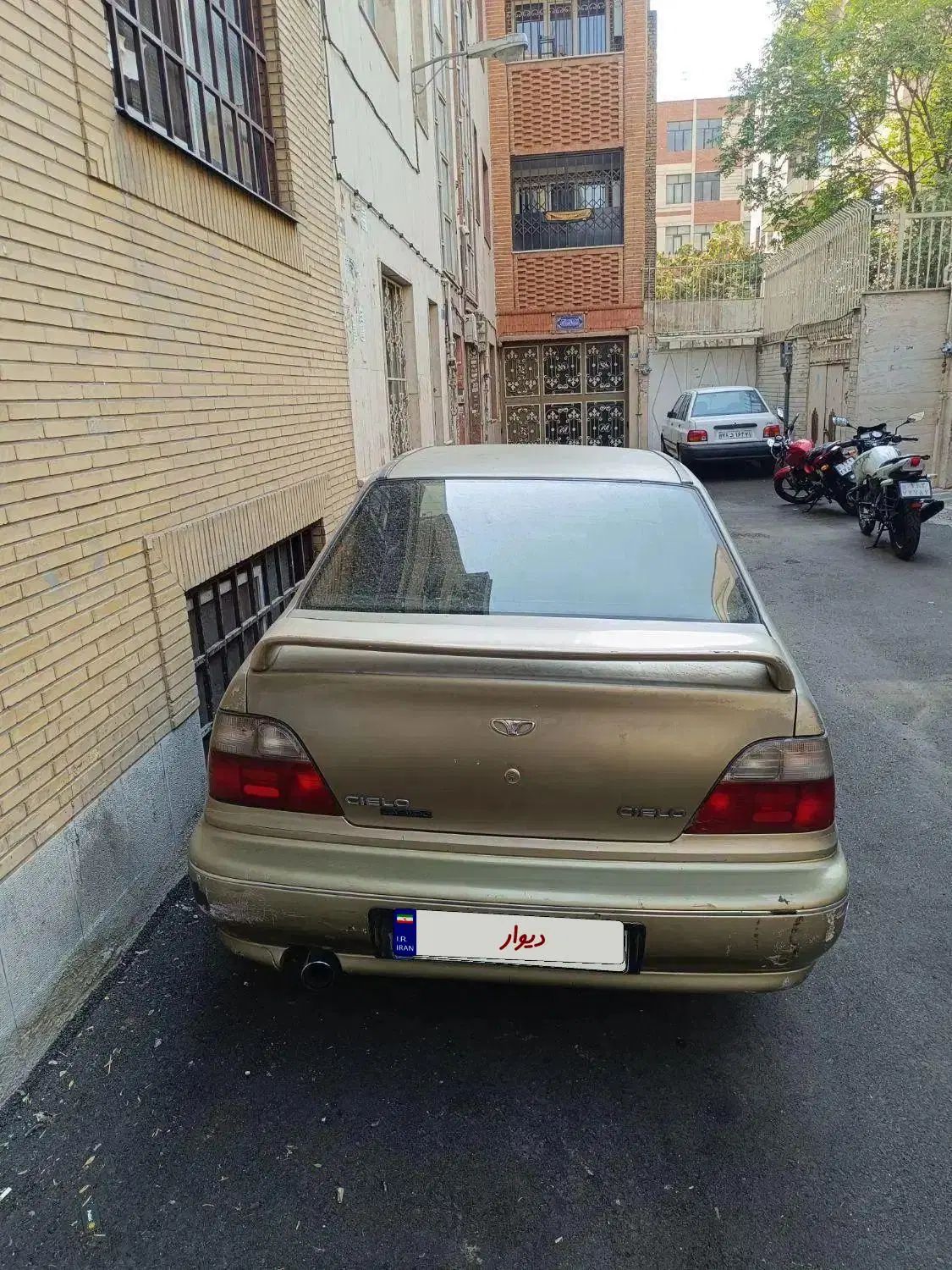 دوو سیلو سدان - 1381