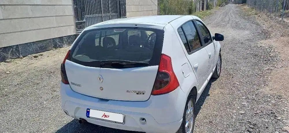 رنو ساندرو اتوماتیک - 1395