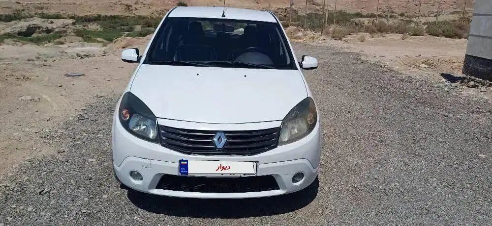 رنو ساندرو اتوماتیک - 1395