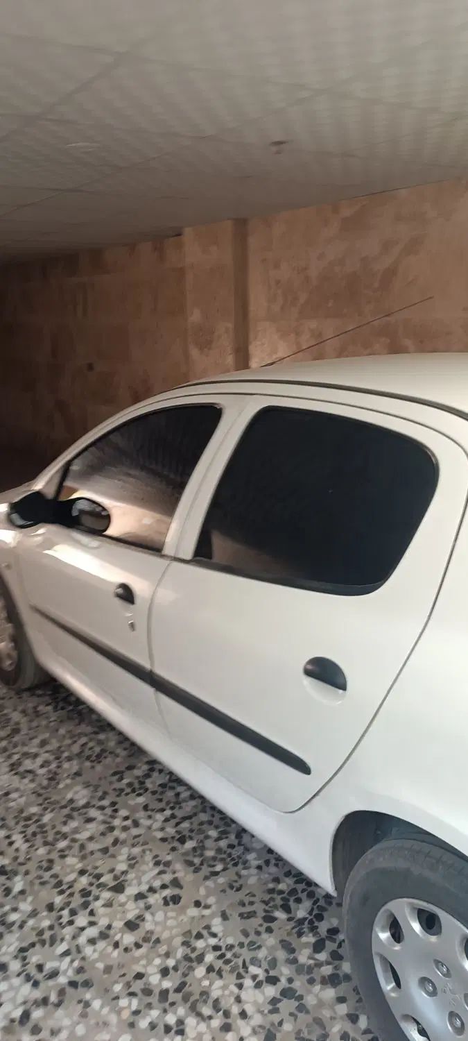 پژو ۲۰۶ صندوق دار v8 - 1389