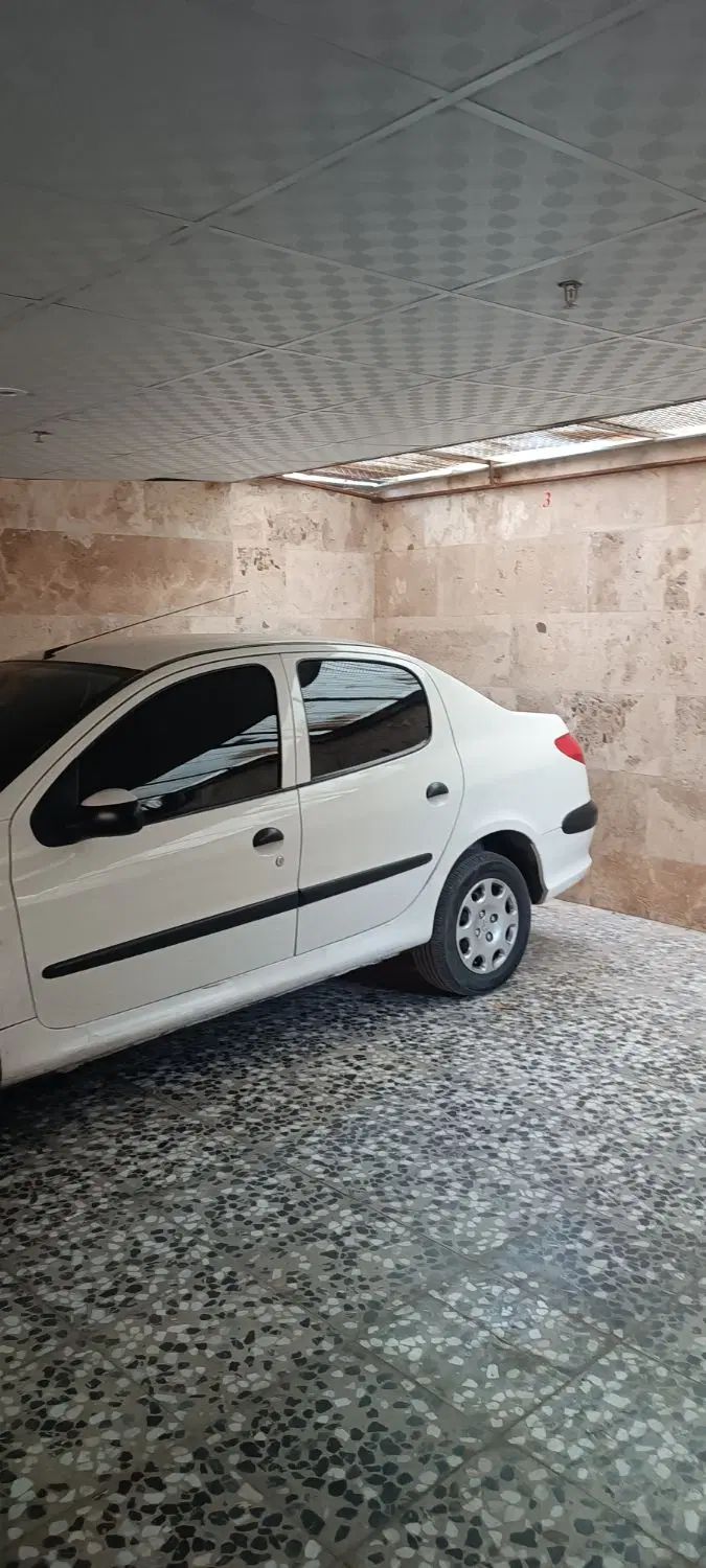 پژو ۲۰۶ صندوق دار v8 - 1389