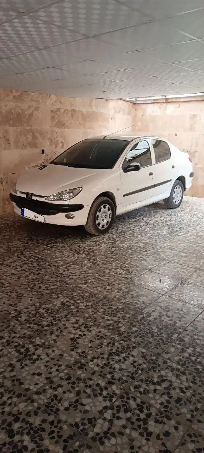 پژو ۲۰۶ صندوق دار v8 - 1389
