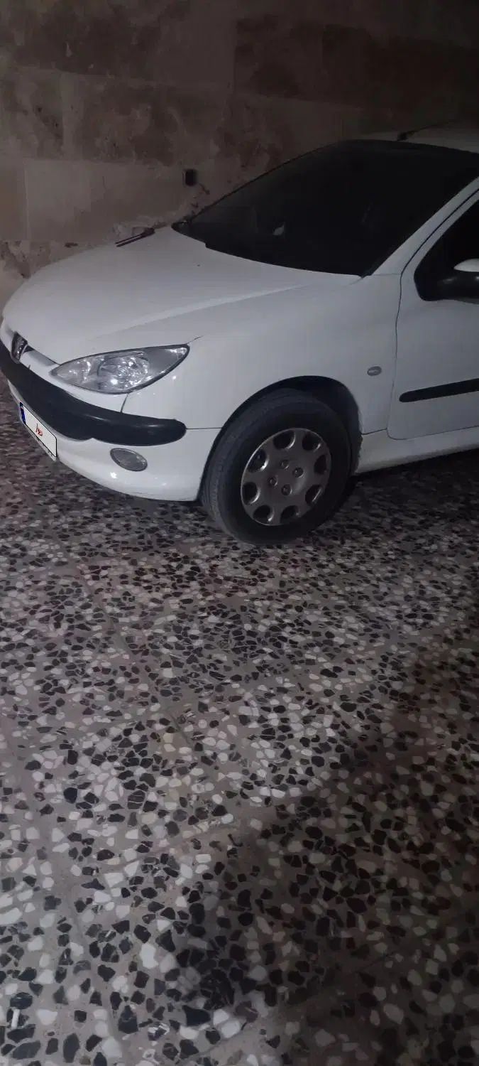پژو ۲۰۶ صندوق دار v8 - 1389