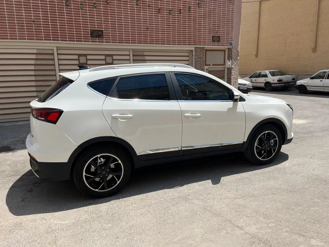 کی ام سی X5 ۱.۵ لیتر توربو - 2023