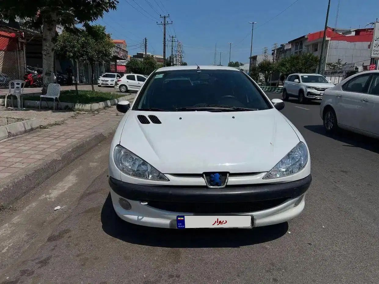 پژو ۲۰۶ صندوق دار v8 - 1390