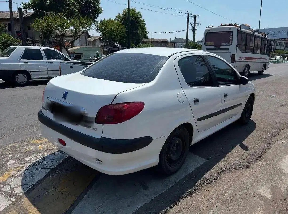 پژو ۲۰۶ صندوق دار v8 - 1390
