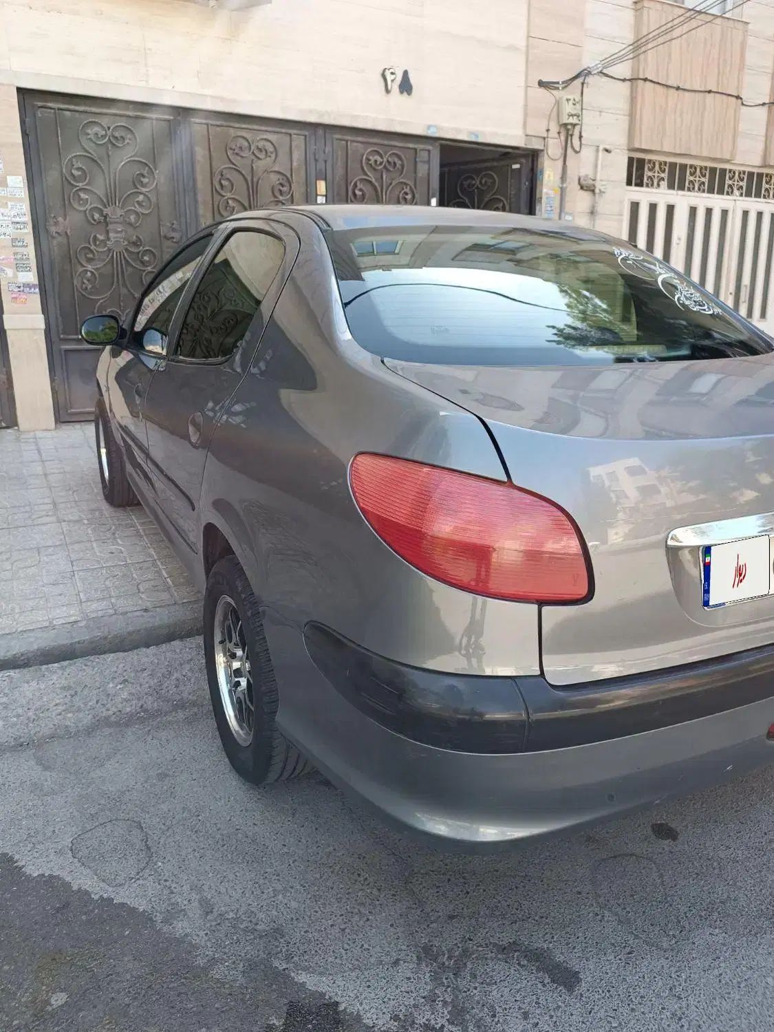 پژو ۲۰۶ صندوق دار v8 - 1386