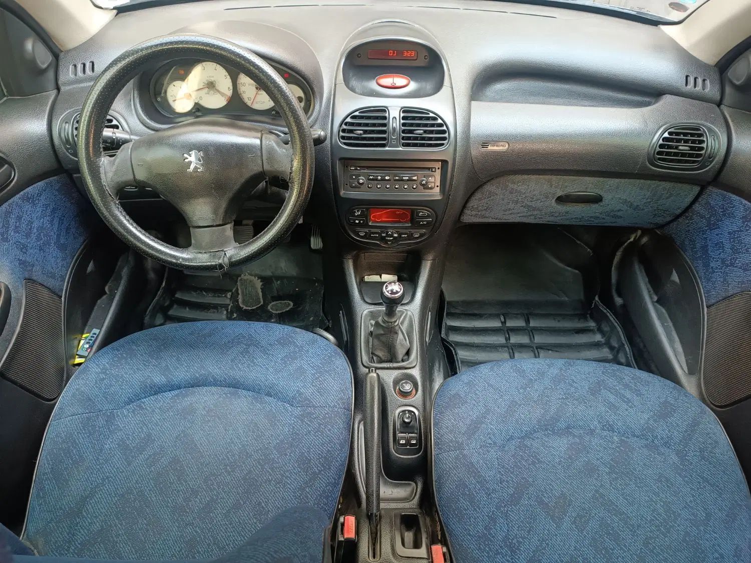 پژو ۲۰۶ صندوق دار v8 - 1386
