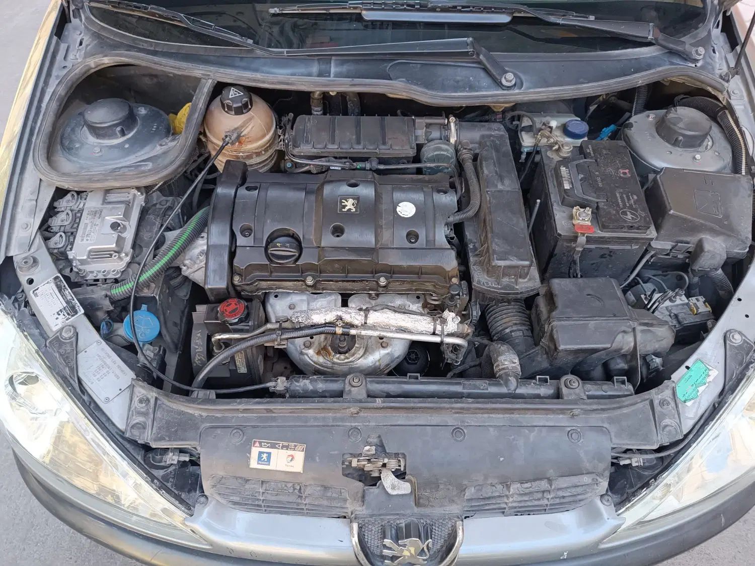 پژو ۲۰۶ صندوق دار v8 - 1386