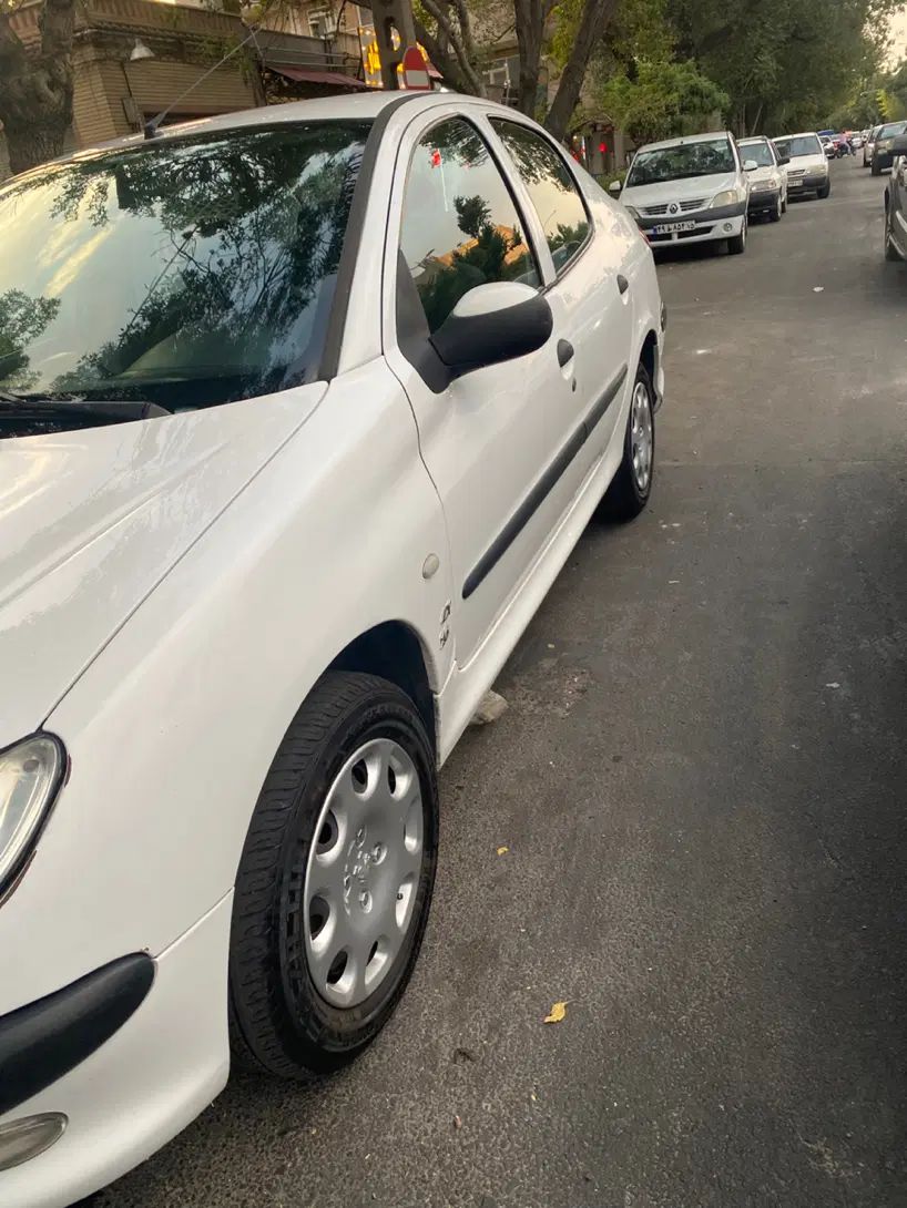 پژو ۲۰۶ صندوق دار v8 - 1397
