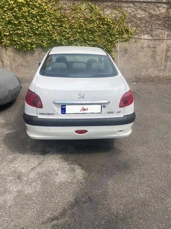 پژو ۲۰۶ صندوق دار v8 - 1397