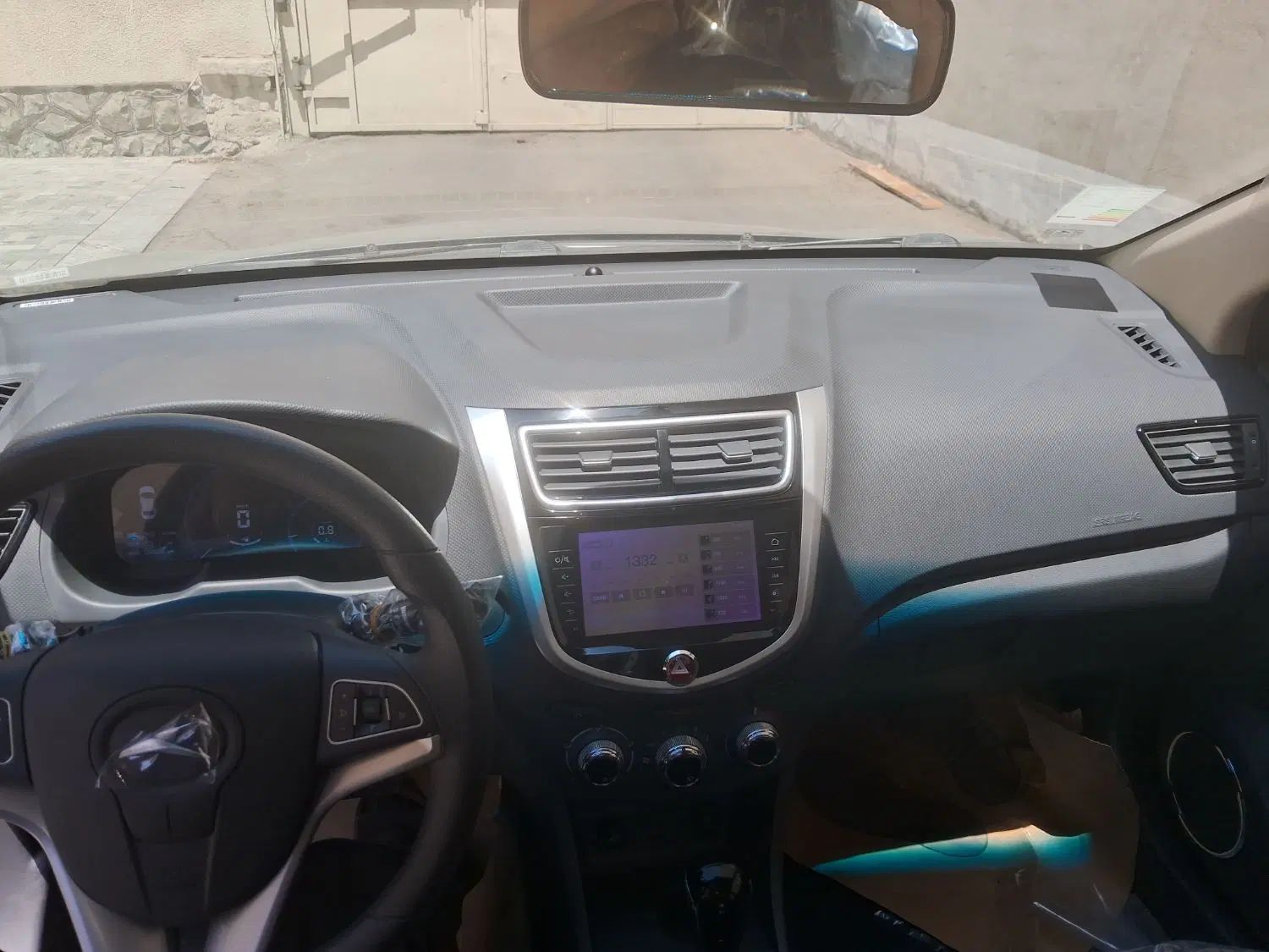 جک J4 اتوماتیک ساده - 1404
