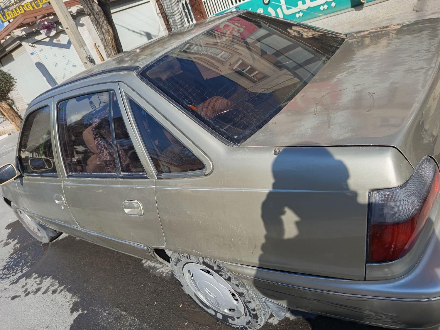 دوو سیلو سدان - 1378